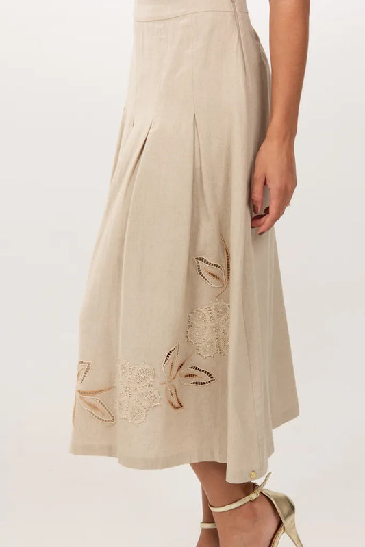 Richelieu and Renaissance Ochre Linen Midi Skirt