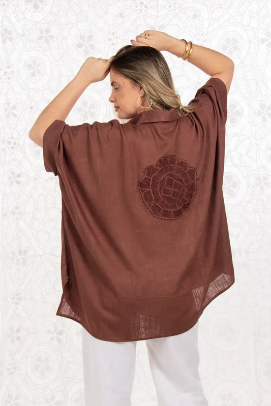 Bata Over Linho Chocolate Renascença